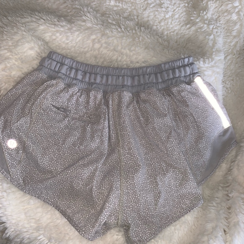Lululemon “Hotty Hot “ short